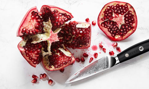 How To Cut A Pomegranate And Enjoy Every Bit Of It?